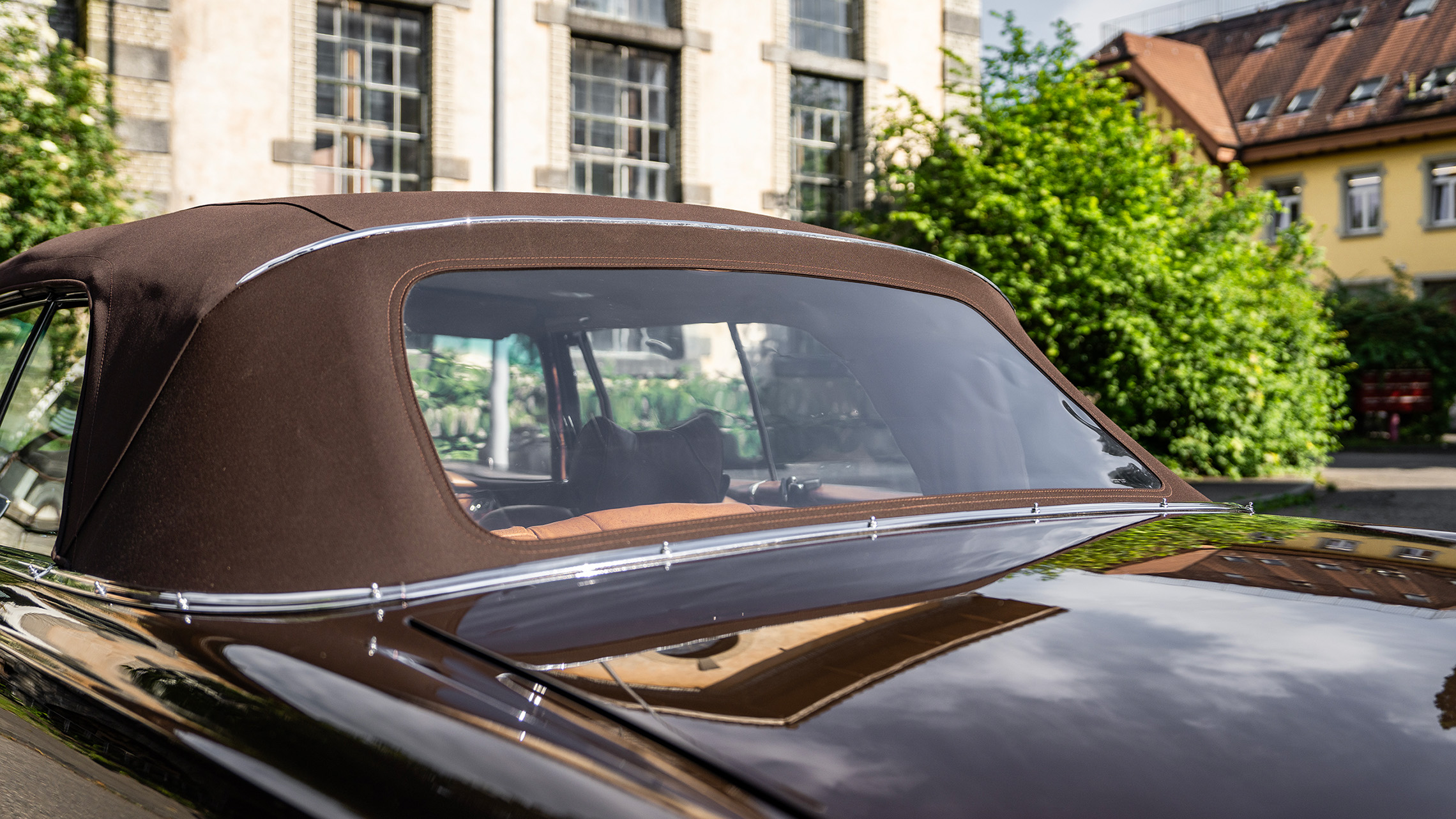 Bildergalerie MB 280 SE 3.5 Cabriolet Verdeck 2280X1293px