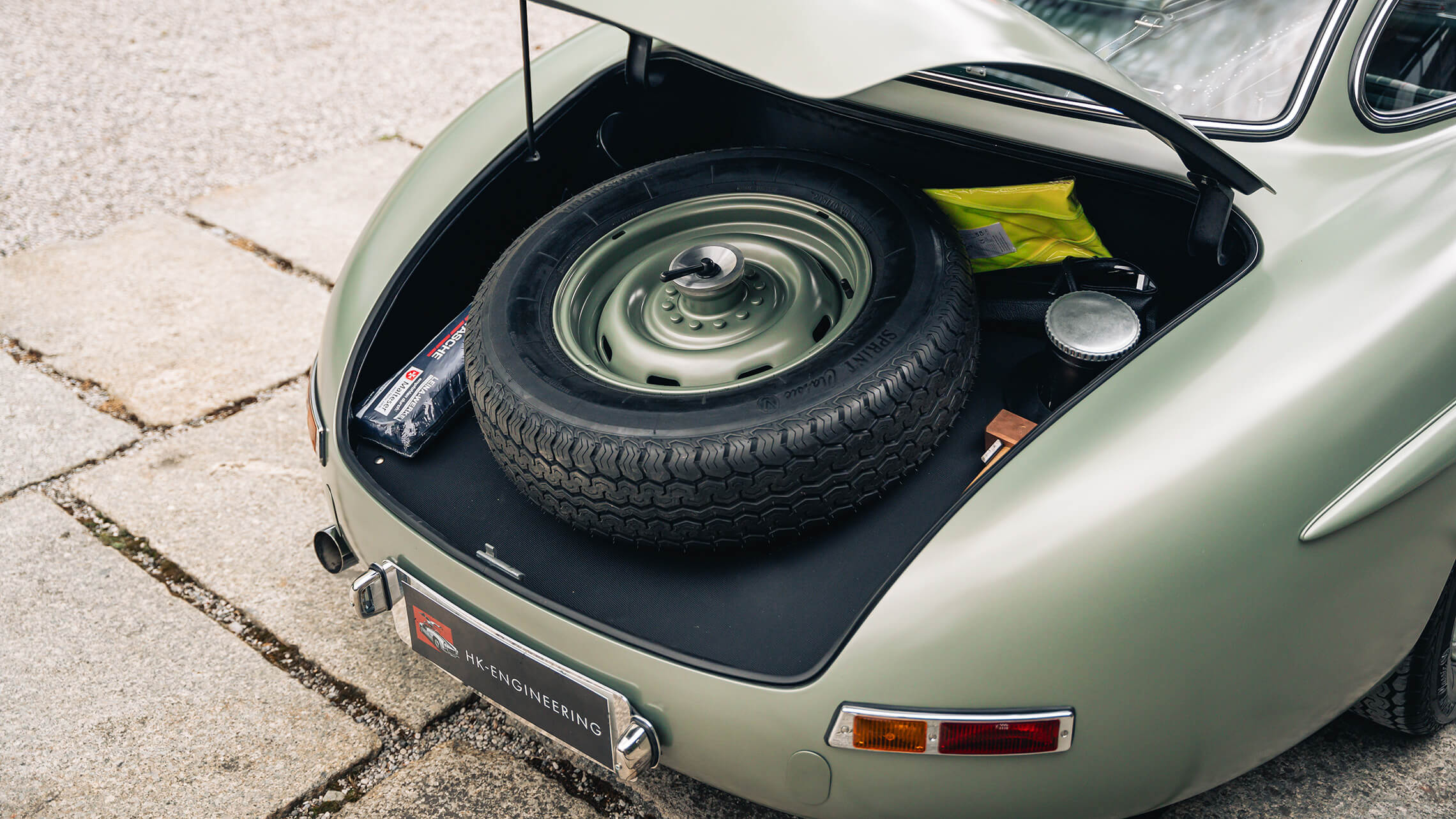 300 SL Roadster 08 2280X1283