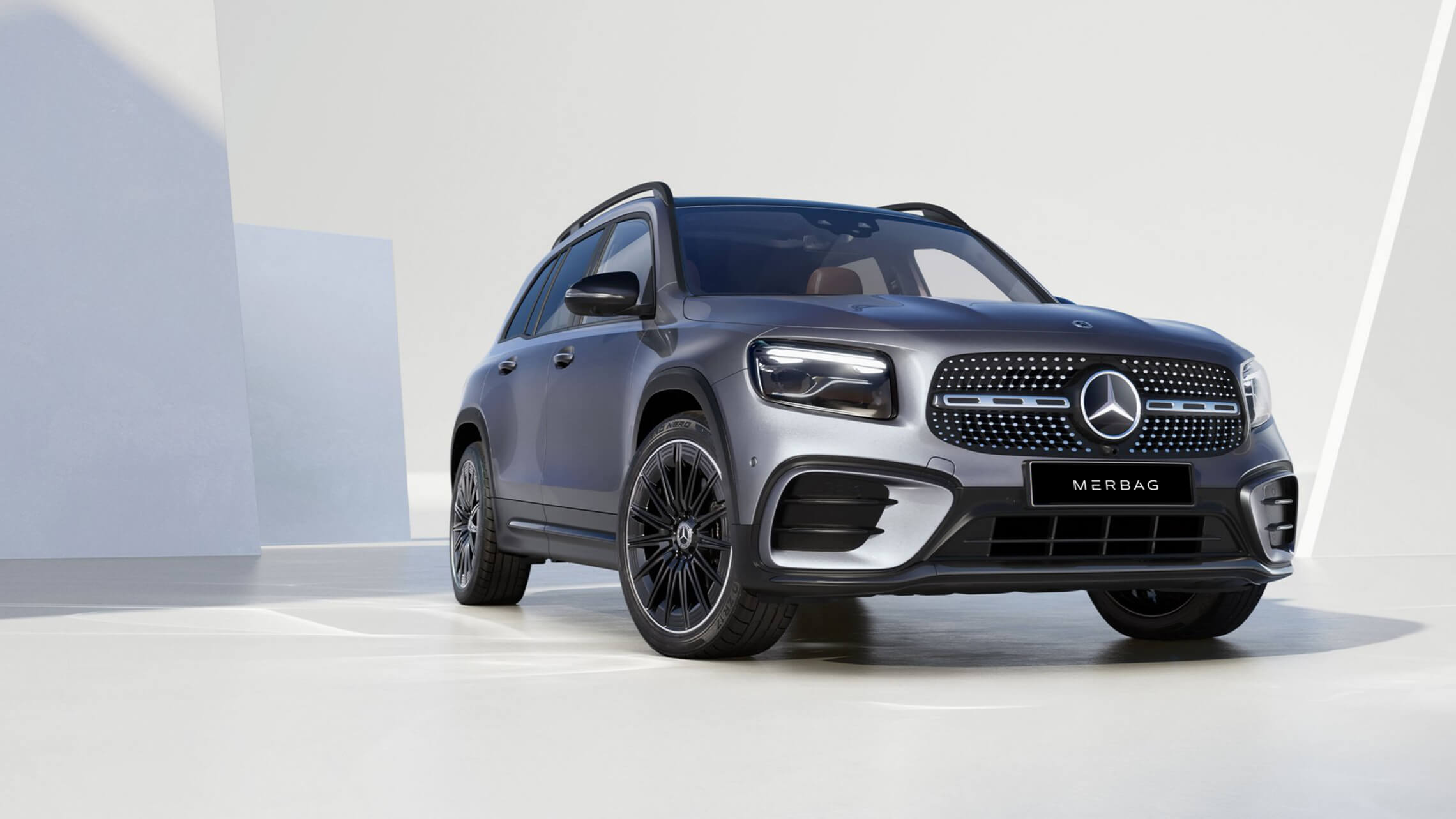 Mercedes-Benz GLB Mountaingrau metallic mit Nightpaket - Merbag