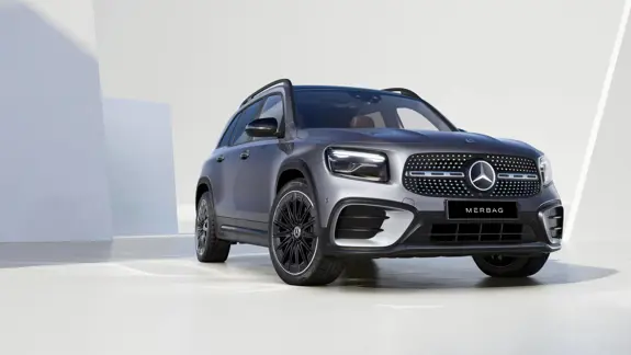 Mercedes-Benz GLB Mountaingrau metallic mit Nightpaket - Merbag Mercedes-Benz GLB Mountaingrau metallic mit Nightpaket - Merbag
