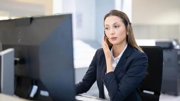 Kaufmann Frau 3840X2160 Kaufmann Frau 3840X2160