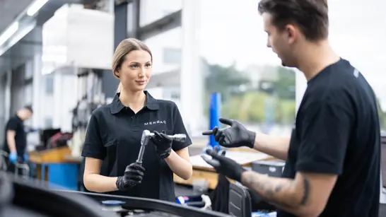 Kaufmann Frau 04 2280X1283 Kaufmann Frau 04 2280X1283