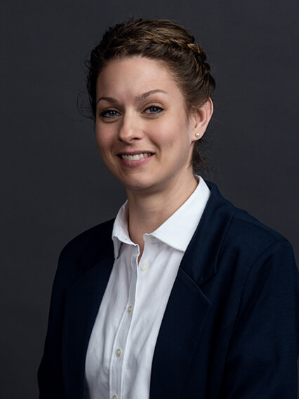 Merbag Ansprechpartnerin Schlieren Nutzfahrzeug Linda Migliaccio 426X568