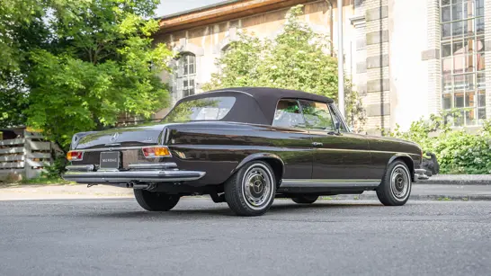 Bildergalerie MB 280 SE 3.5 Cabriolet Seite Heck 2280X1293px Bildergalerie MB 280 SE 3.5 Cabriolet Seite Heck 2280X1293px