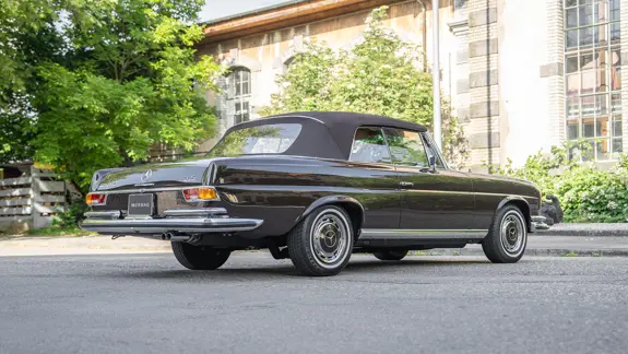 Bildergalerie MB 280 SE 3.5 Cabriolet Seite Heck 2280X1293px Bildergalerie MB 280 SE 3.5 Cabriolet Seite Heck 2280X1293px