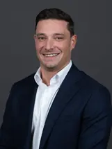 Merbag Ansprechpartner Zuerich Seefeld Dario Perico 426X568 Merbag Ansprechpartner Zuerich Seefeld Dario Perico 426X568