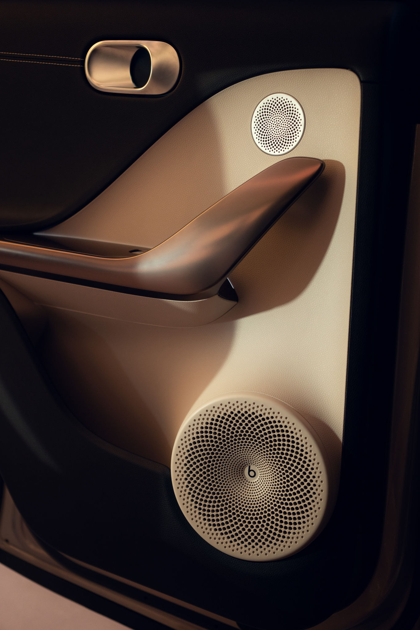 HX11 Premium Solar Silver Metallic Still 8K Portrait Market Entry Premium Features Car Detail Beats 0008 2048X2048