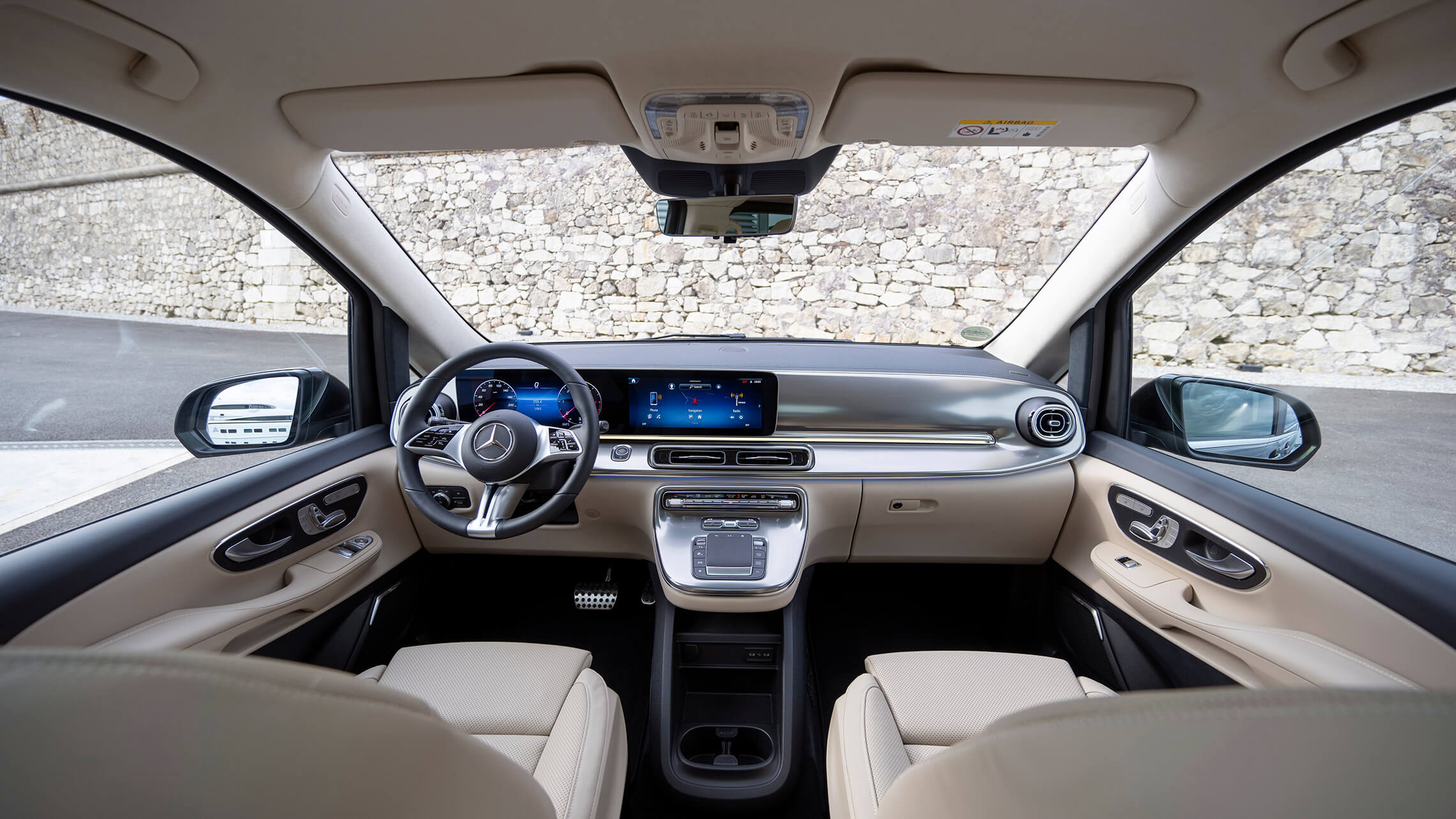 Mercedes V Klasse MBUX Augmented Reality für Navigation - Merbag (1)