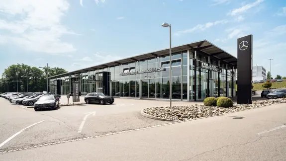 Granges Paccot Personenwagen Standort Aussenansicht 3840X2160 Granges Paccot Personenwagen Standort Aussenansicht 3840X2160