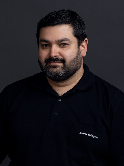 Merbag Ansprechpartner Schlieren Nutzfahrzeug Andres Rodriguez 426X568