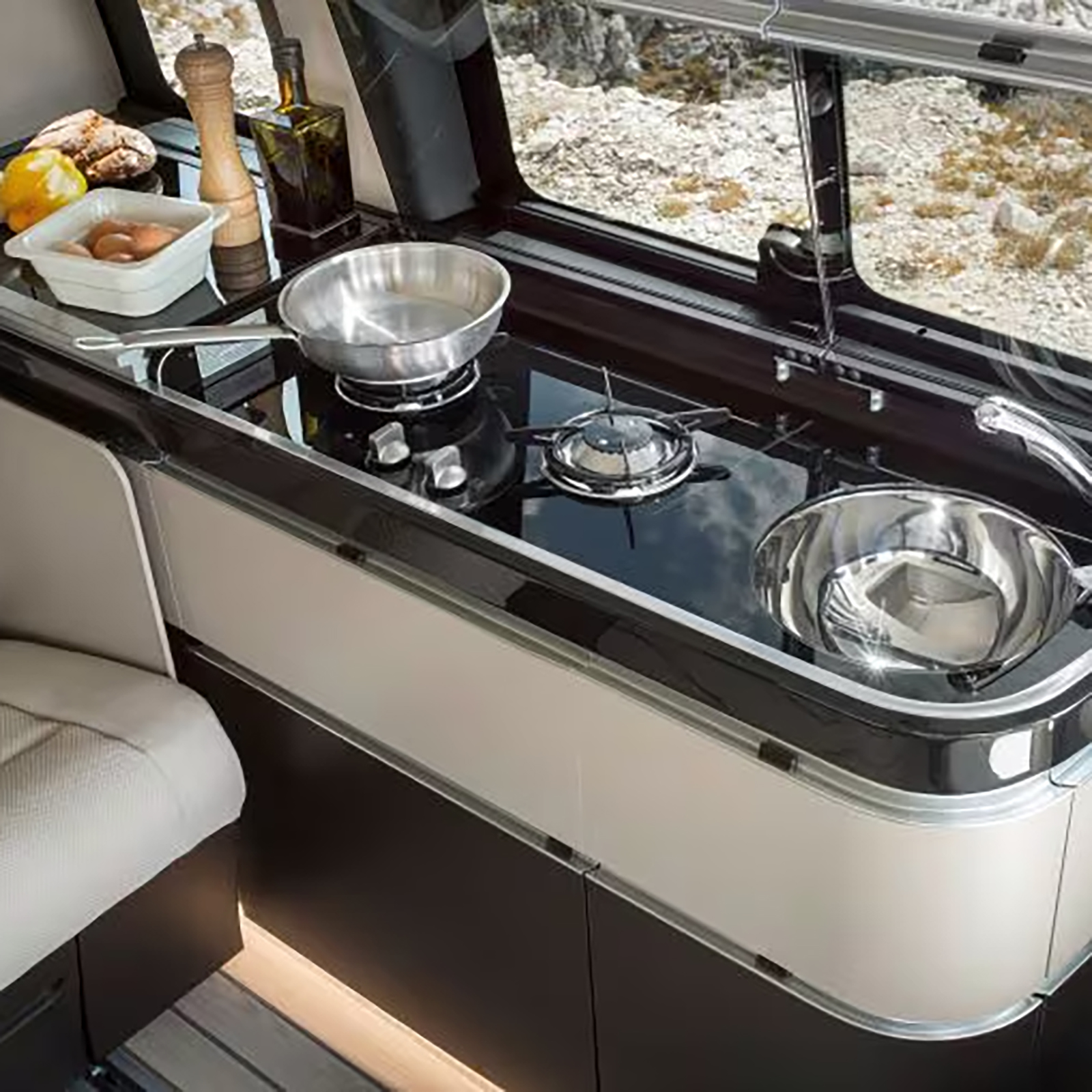 Mercedes Benz V Klasse Marco Polo Kuechenzeile