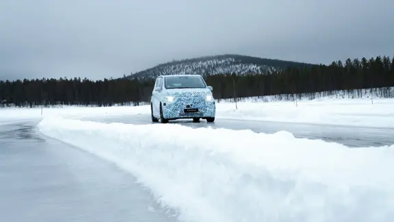 Grossraumlimousine 04 2280X1283 Grossraumlimousine 04 2280X1283