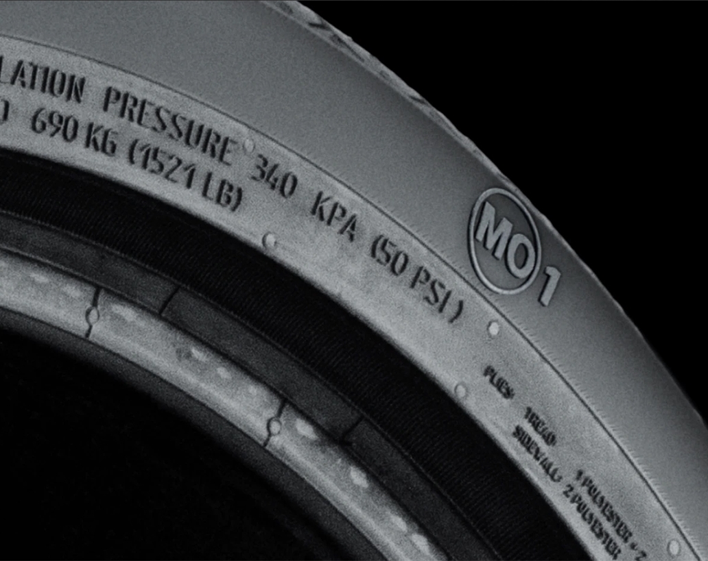 Aufklappbare Kacheln Reifen MO1 1092X819