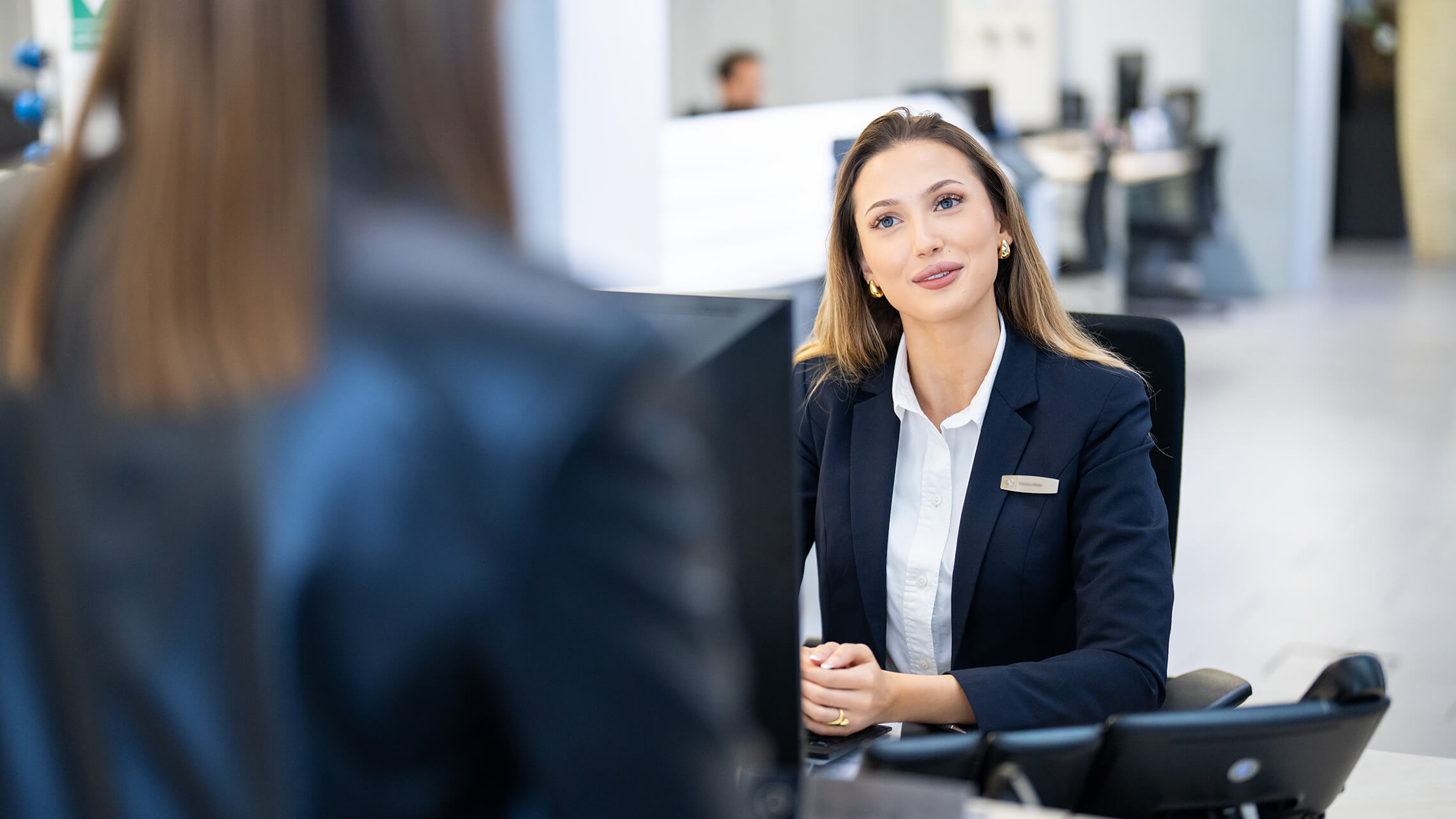 Kaufmann Frau 06 2280X1283