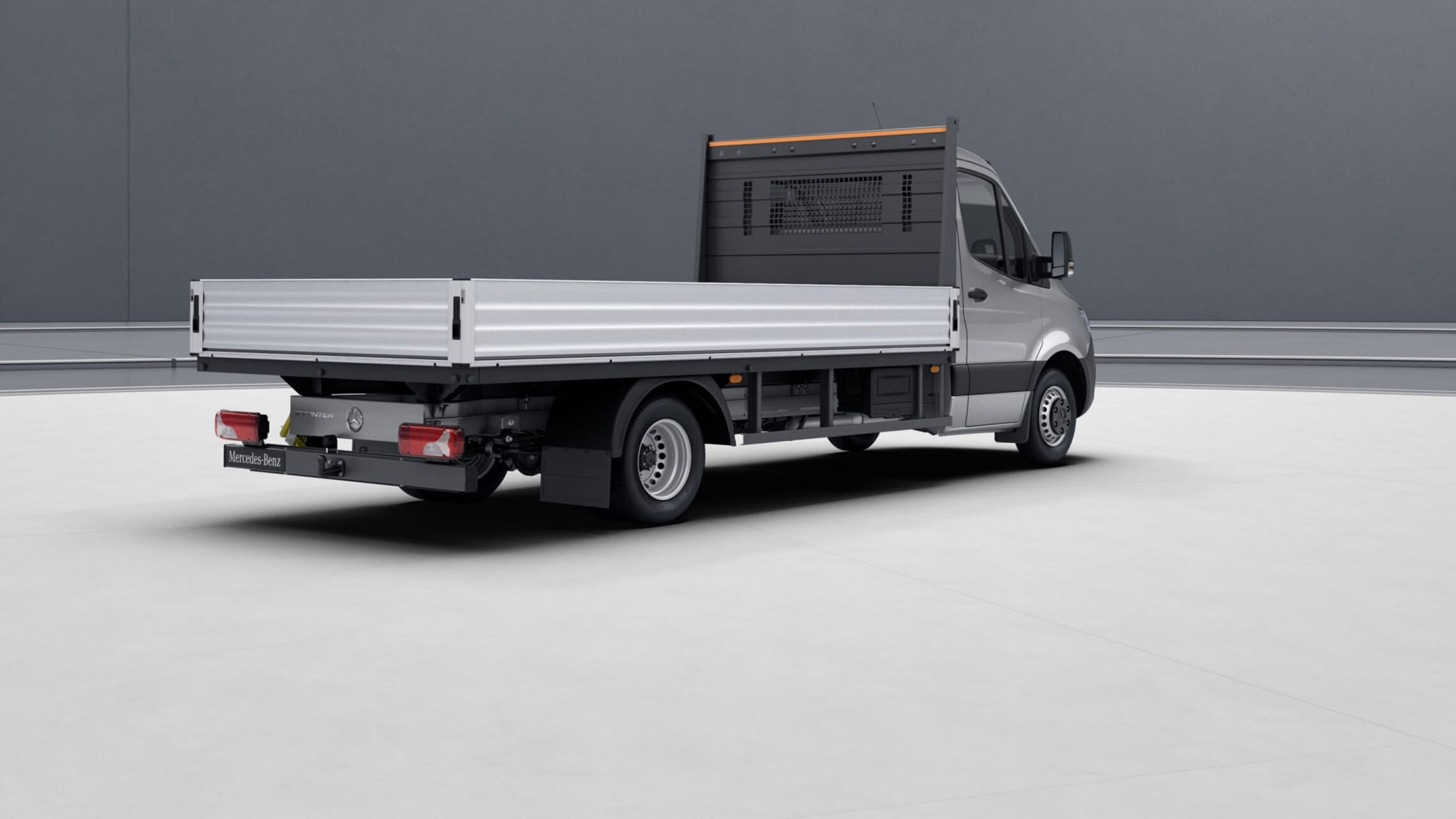 Mercedes Sprinter Pritschenwagen 01