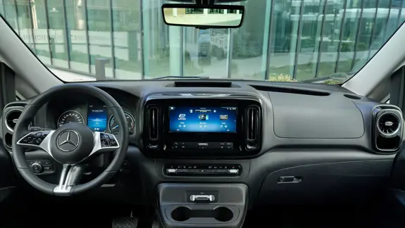 Midsize Large Vans 02 2280X1283 Midsize Large Vans 02 2280X1283