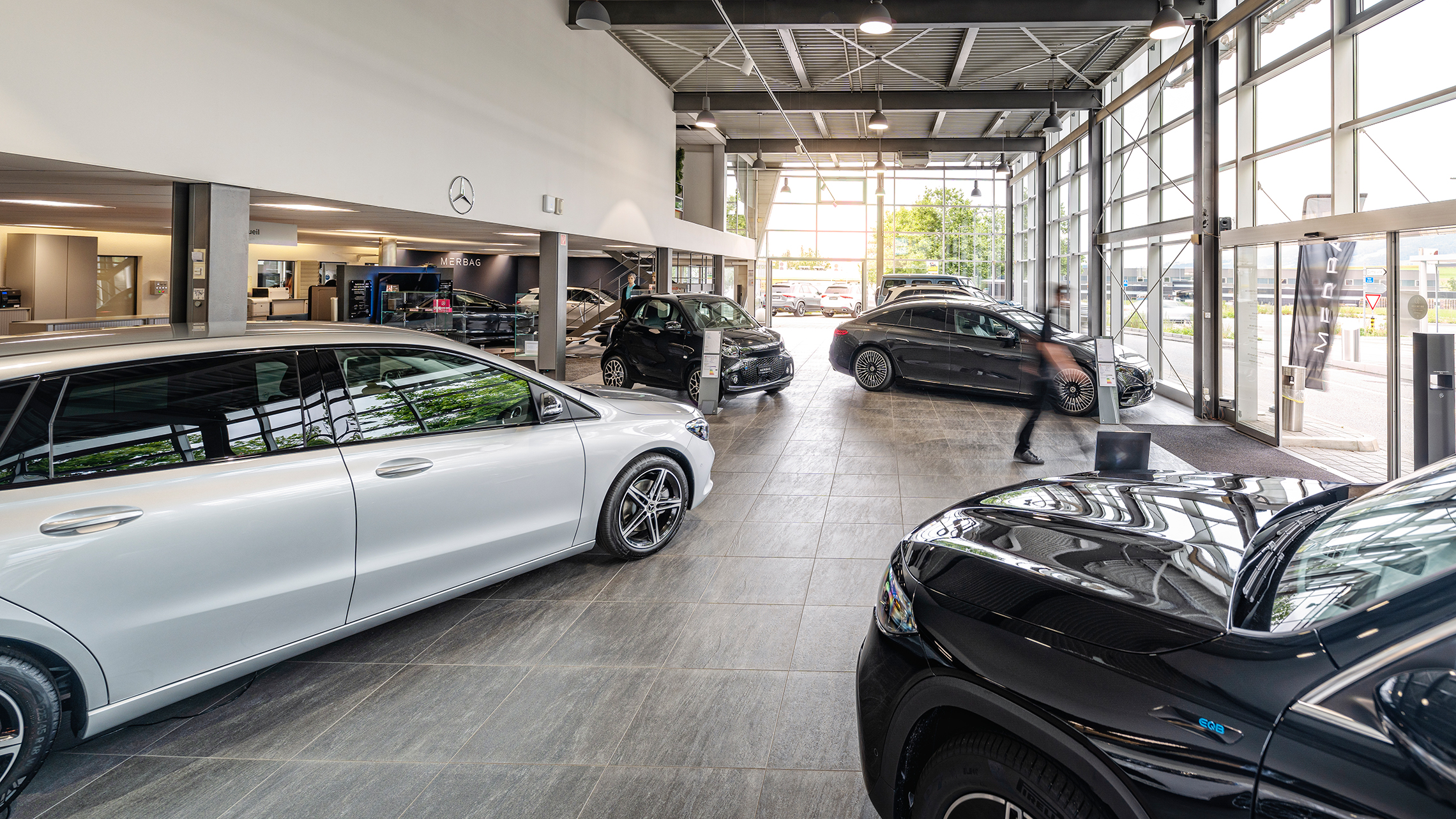 Bulle Standort Showroom 02 2280X1283