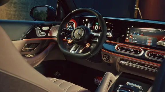 Mercedes AMG GLE 53 4MATIC+ SUV 02 Mercedes AMG GLE 53 4MATIC+ SUV 02
