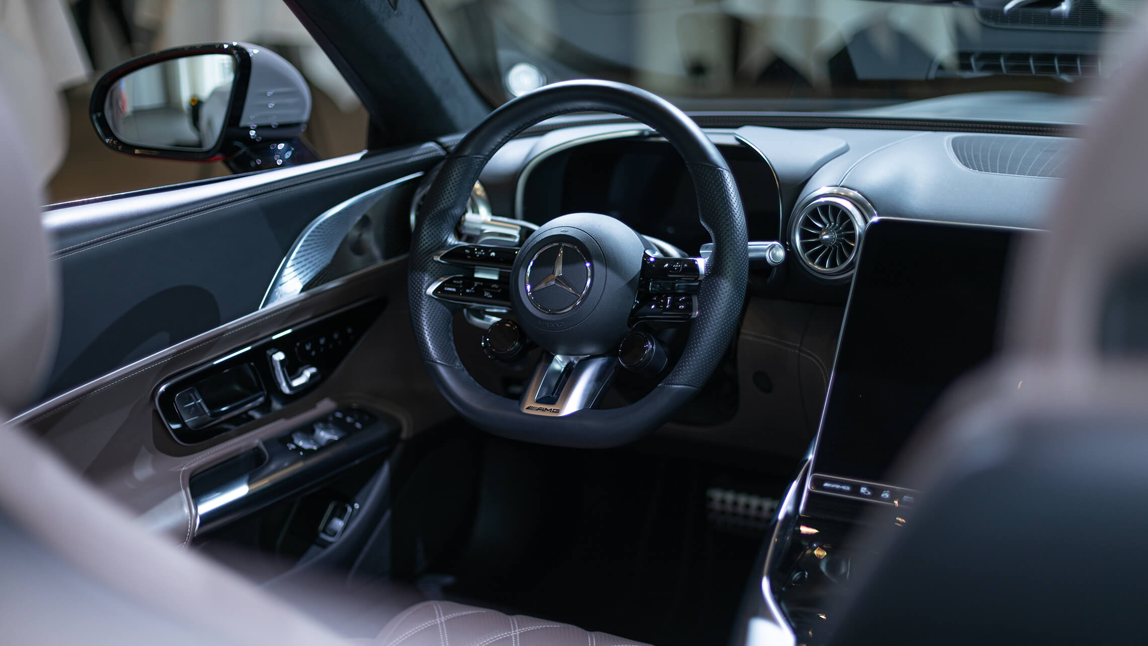 Mercedees AMG SL 11 2280X1283