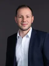 Merbag Ansprechpartner Thun Lukas Luescher 426X568 Merbag Ansprechpartner Thun Lukas Luescher 426X568