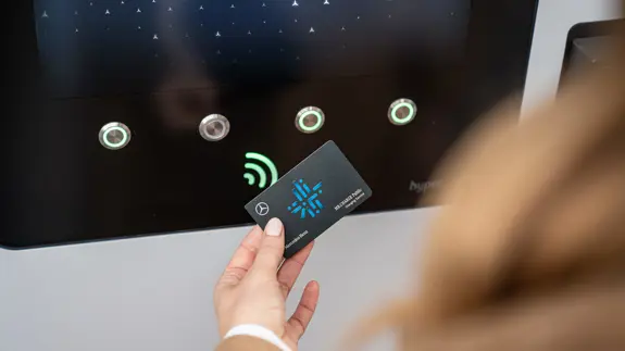 MB.CHARGE Public 01 2280X21283 MB.CHARGE Public 01 2280X21283