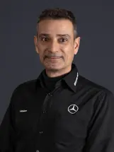 Merbag Ansprechpartner Zuerich Seefeld Loris Ibakara 426X568 Merbag Ansprechpartner Zuerich Seefeld Loris Ibakara 426X568