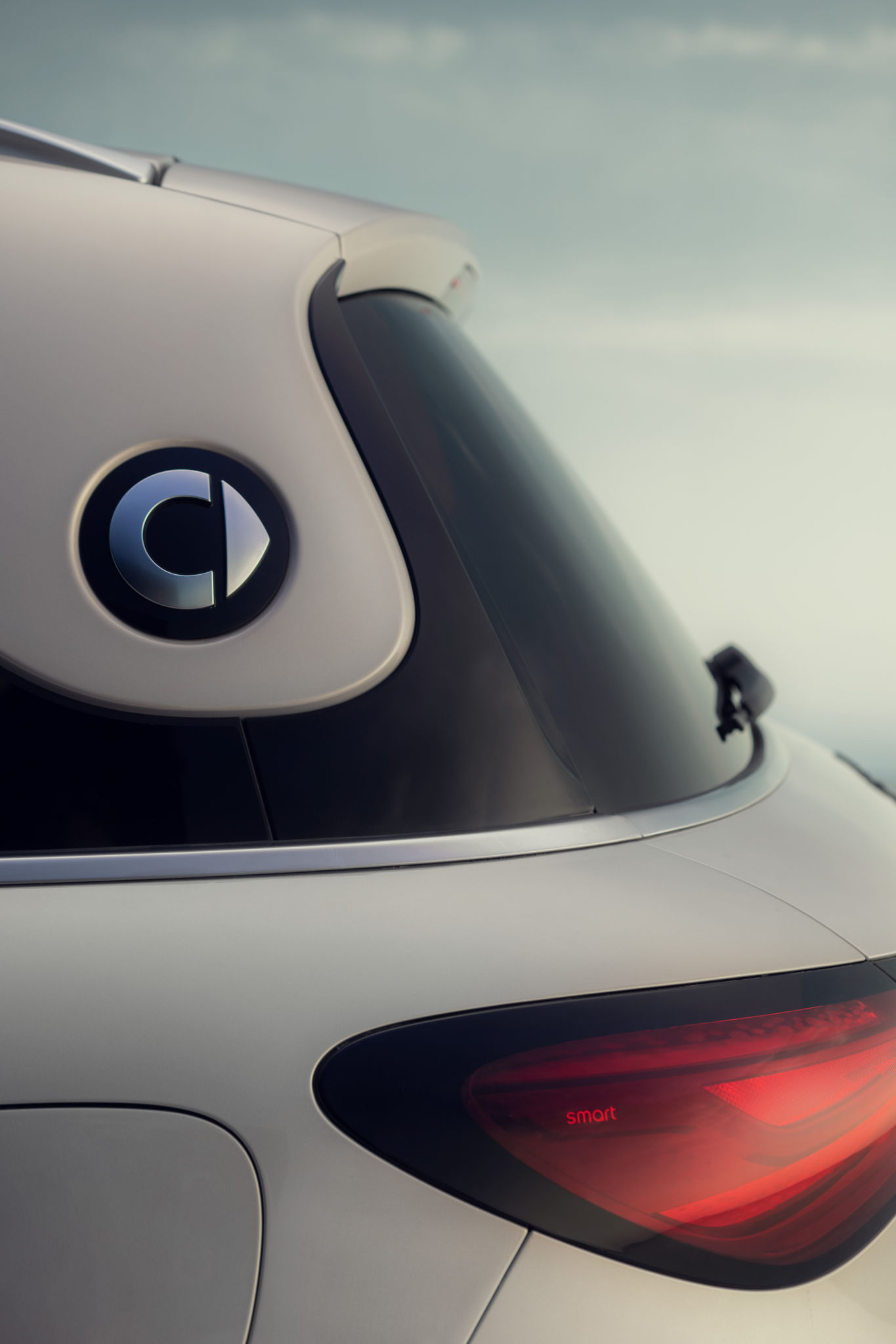 HX11 Premium Solar Silver Metallic Still 8K Portrait Market Entry Advanced Design Car Detail Rear 0002 2048X2048