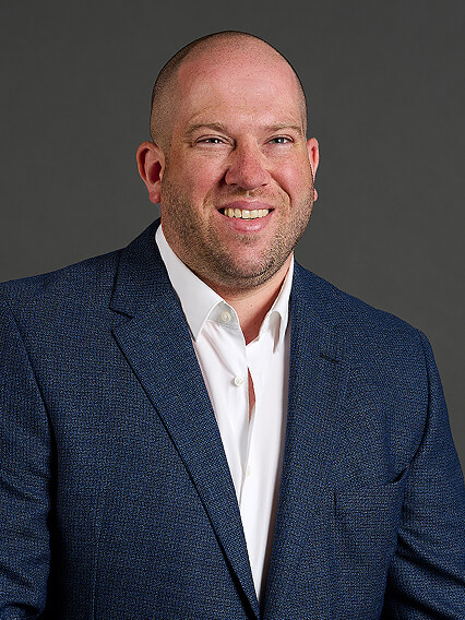 Merbag Ansprechpartner Uetendorf Mischa Kuenzi 426X568