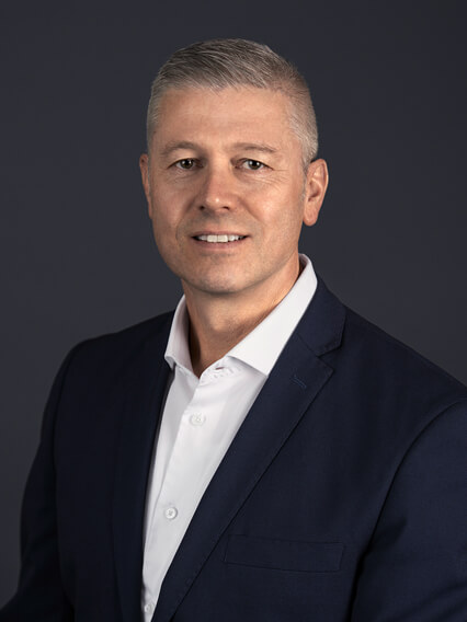 Merbag Ansprechpartner Zuerich Nord Massimo Parillo 426X568