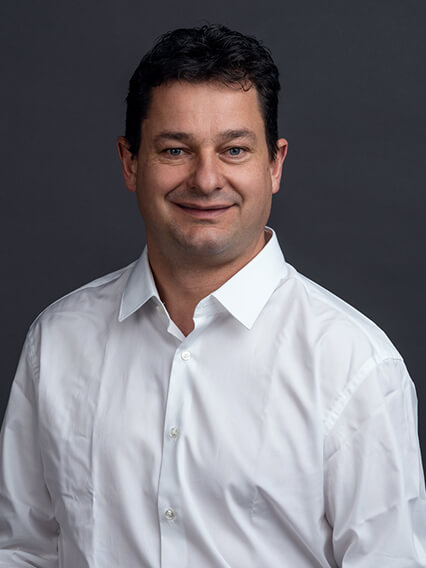 Merbag Ansprechpartner Schlieren Nutzfahrzeug Niklaus Schnider 426X568