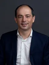 Merbag Ansprechpartner Schlieren Nutzfahrzeug Marco Studer 426X568 Merbag Ansprechpartner Schlieren Nutzfahrzeug Marco Studer 426X568