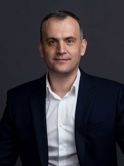 Merbag Ansprechpartner Winterthur Mersim Zuli 426X568