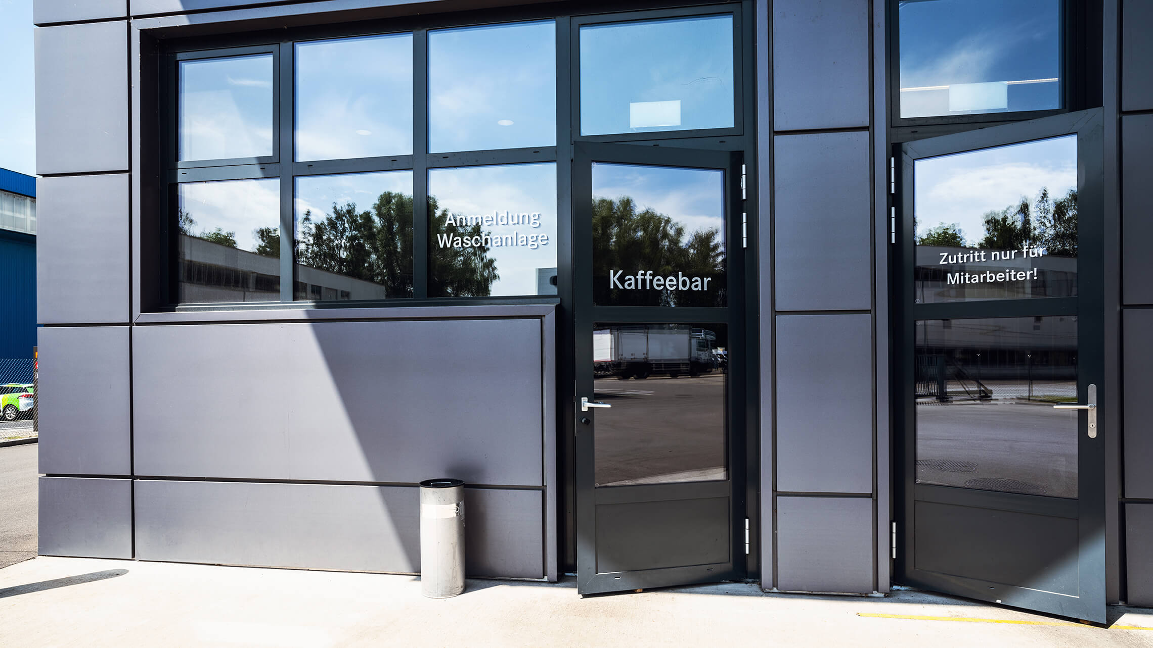 Schlieren Nutzfahrzeuge Standort Aussenansicht 04 2280X1283