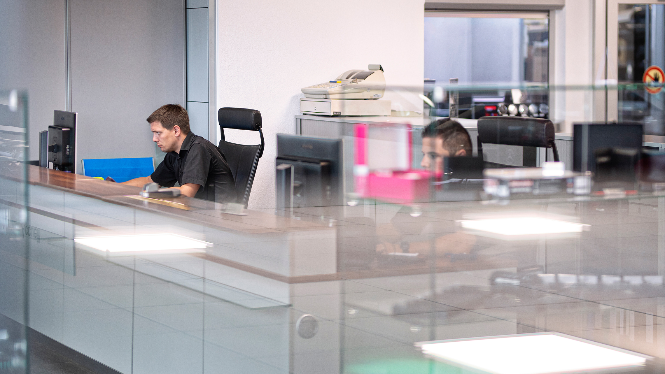 Bulle Standort Showroom 07 2280X1283