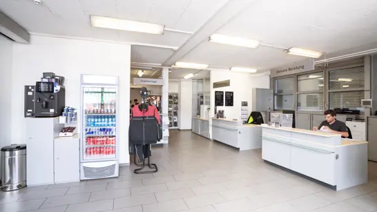 Uetendorf Standort Showroom 01 2280X1283 Uetendorf Standort Showroom 01 2280X1283