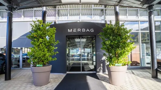 Lugano Pazzallo Standort Showroom 03 2280X1283 (1) Lugano Pazzallo Standort Showroom 03 2280X1283 (1)