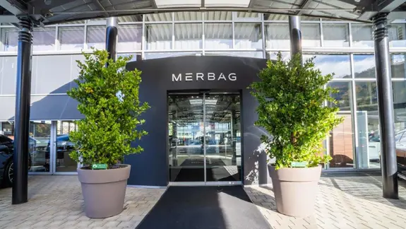 Lugano Pazzallo Standort Showroom 03 2280X1283 (1) Lugano Pazzallo Standort Showroom 03 2280X1283 (1)