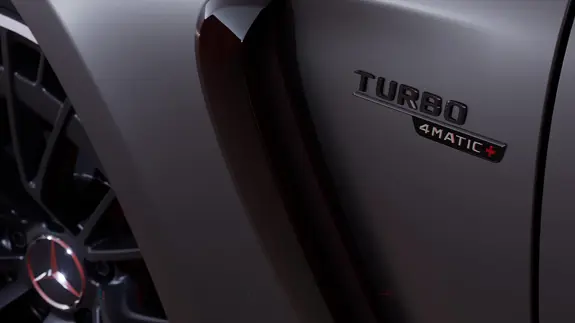 Mercedes-AMG CLE 53 4MATIC+ und Turbo Badge auf Kotflügel - Merbag Mercedes-AMG CLE 53 4MATIC+ und Turbo Badge auf Kotflügel - Merbag