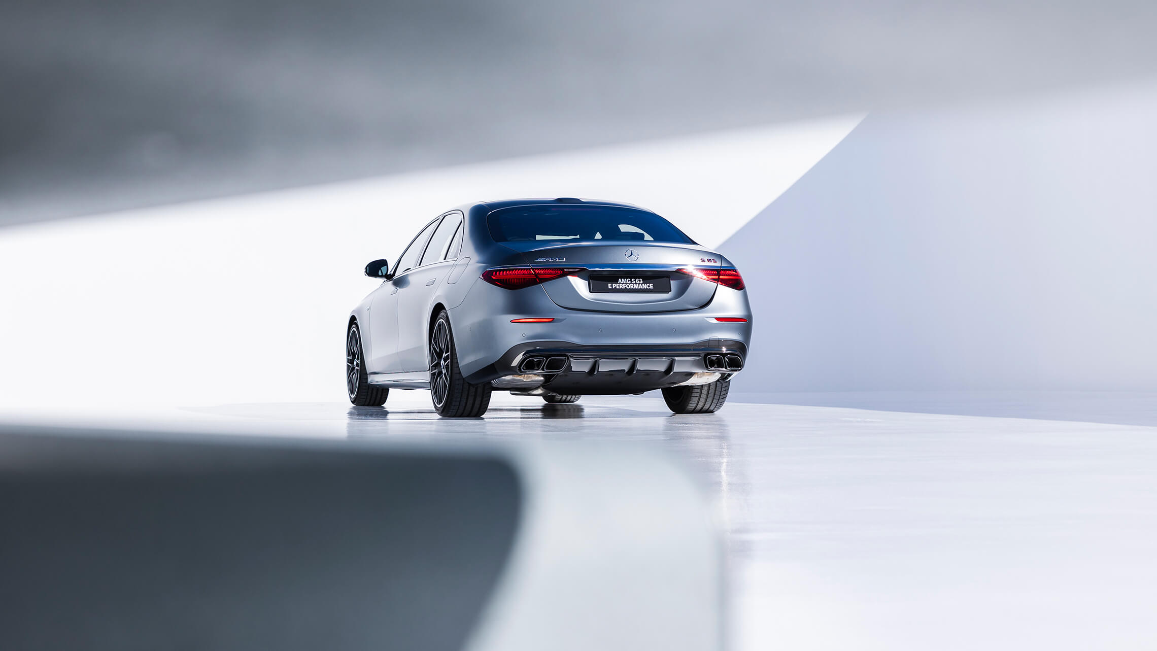 AMG S Klasse 02 2280X1283