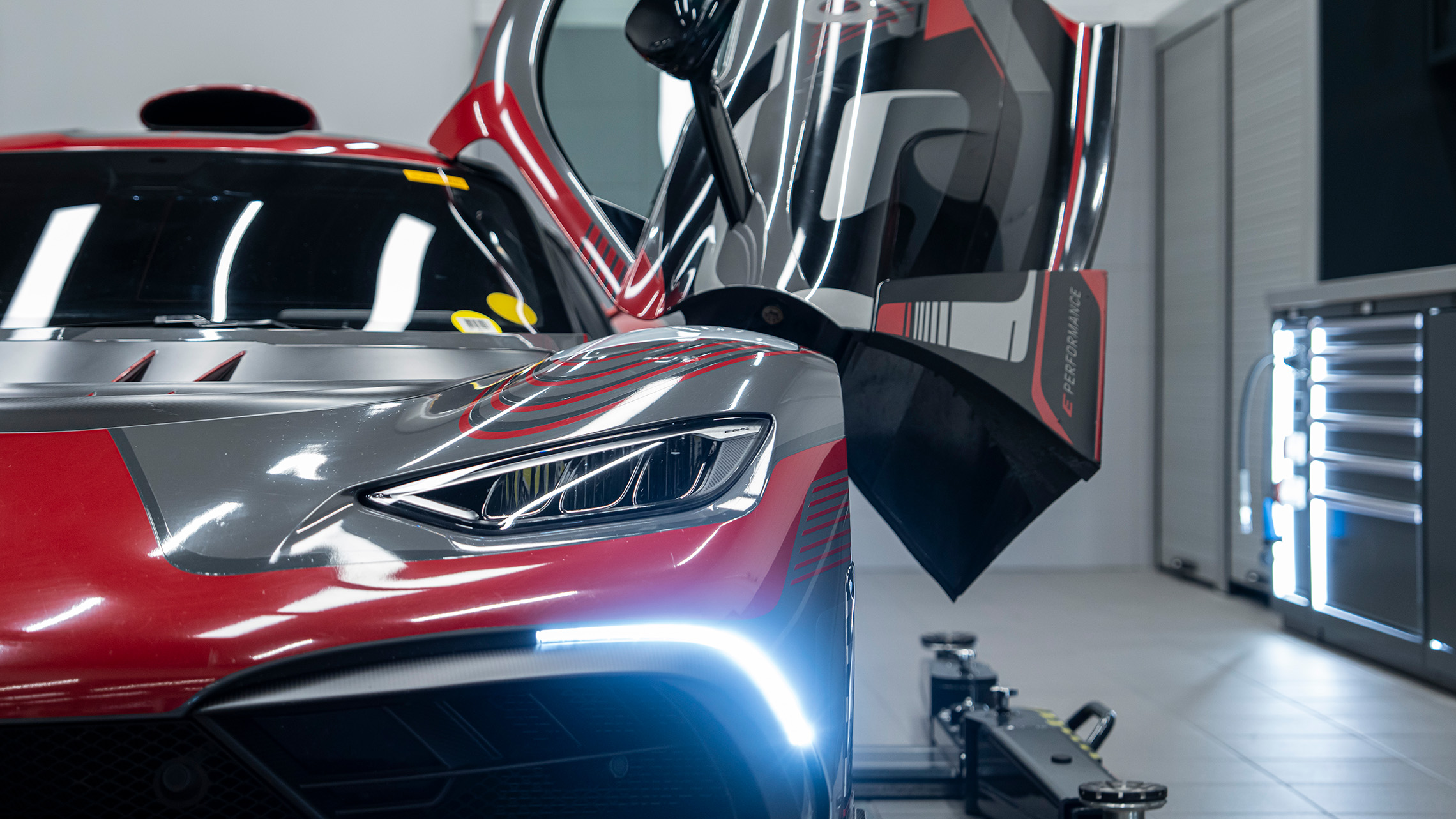 AMG ONE Hub Merbag Schlieren 02 2280X1283