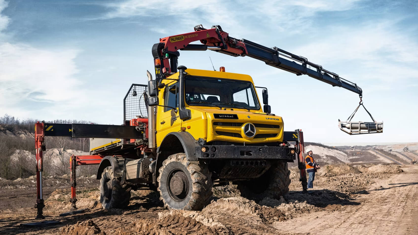 Mercedes Hochgelaendegaengiger Unimog Sicherheit