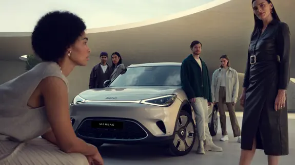 HX11 Premium Solar Silver Metallic Still 8K Landscape Market Entry Keyvisual Hero Group Shot W Car 0046 HX11 Premium Solar Silver Metallic Still 8K Landscape Market Entry Keyvisual Hero Group Shot W Car 0046