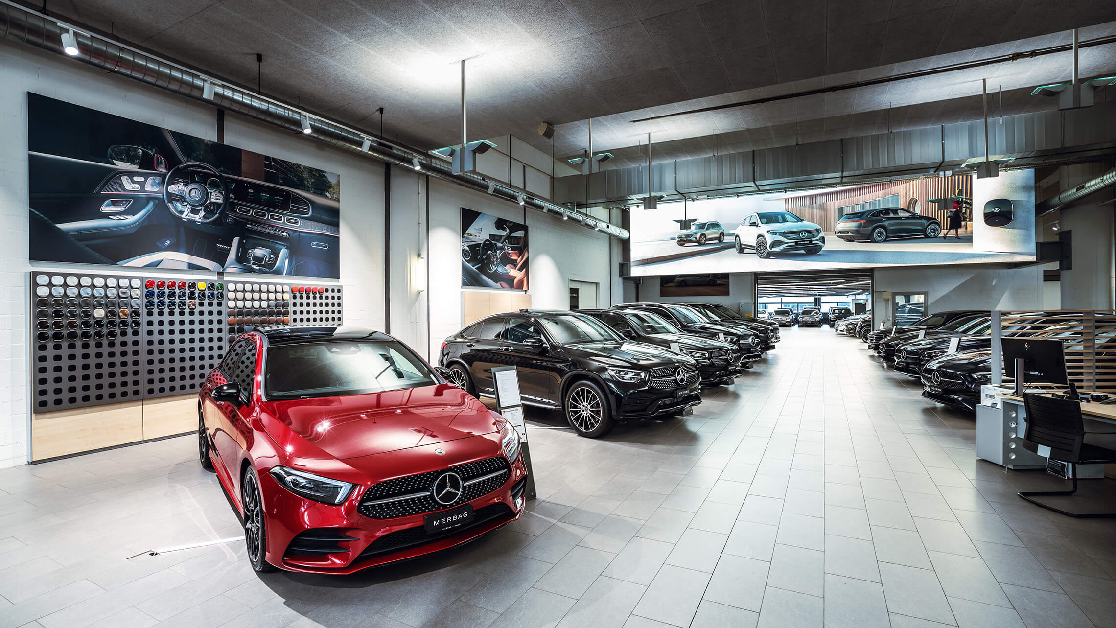 Schlieren Personenwagen Standort Showroom 04 2280X1283