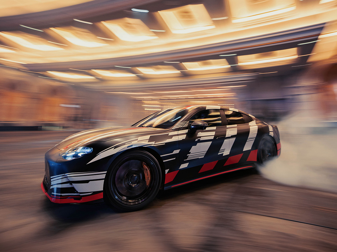News Vorschau Neu Amg Gt 4 Tuerer Coupe 1092X819px