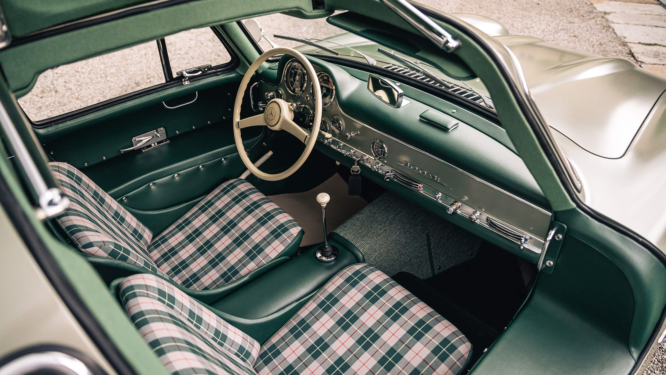 300 SL Roadster 06 2280X1283