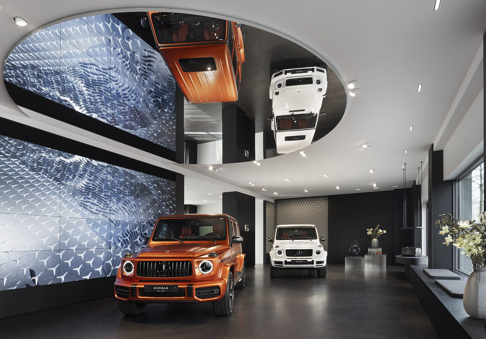Stars@Mercedes Benz Grosser Showroom G Klasse Innen 1694X1182