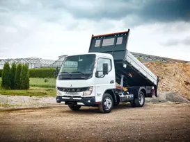 Profitez dès maintenant des derniers véhicules en stock! Fuso Canter 3840 2160