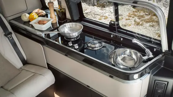 Mercedes V Klasse Marco Polo Küchenzeile ist kompakt und funktionell - Merbag Mercedes V Klasse Marco Polo Küchenzeile ist kompakt und funktionell - Merbag