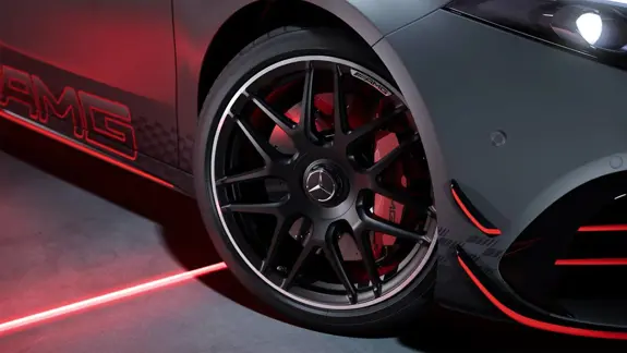 Mercedes-AMG A-Klasse Kompaktlimousine A45 AMG Schmiederäder im Kreuzspeichen-Design - Merbag Mercedes-AMG A-Klasse Kompaktlimousine A45 AMG Schmiederäder im Kreuzspeichen-Design - Merbag