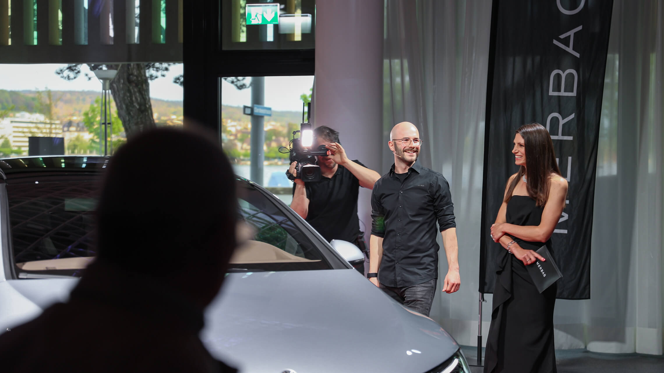 Mercedees AMG SL 29 2280X1283